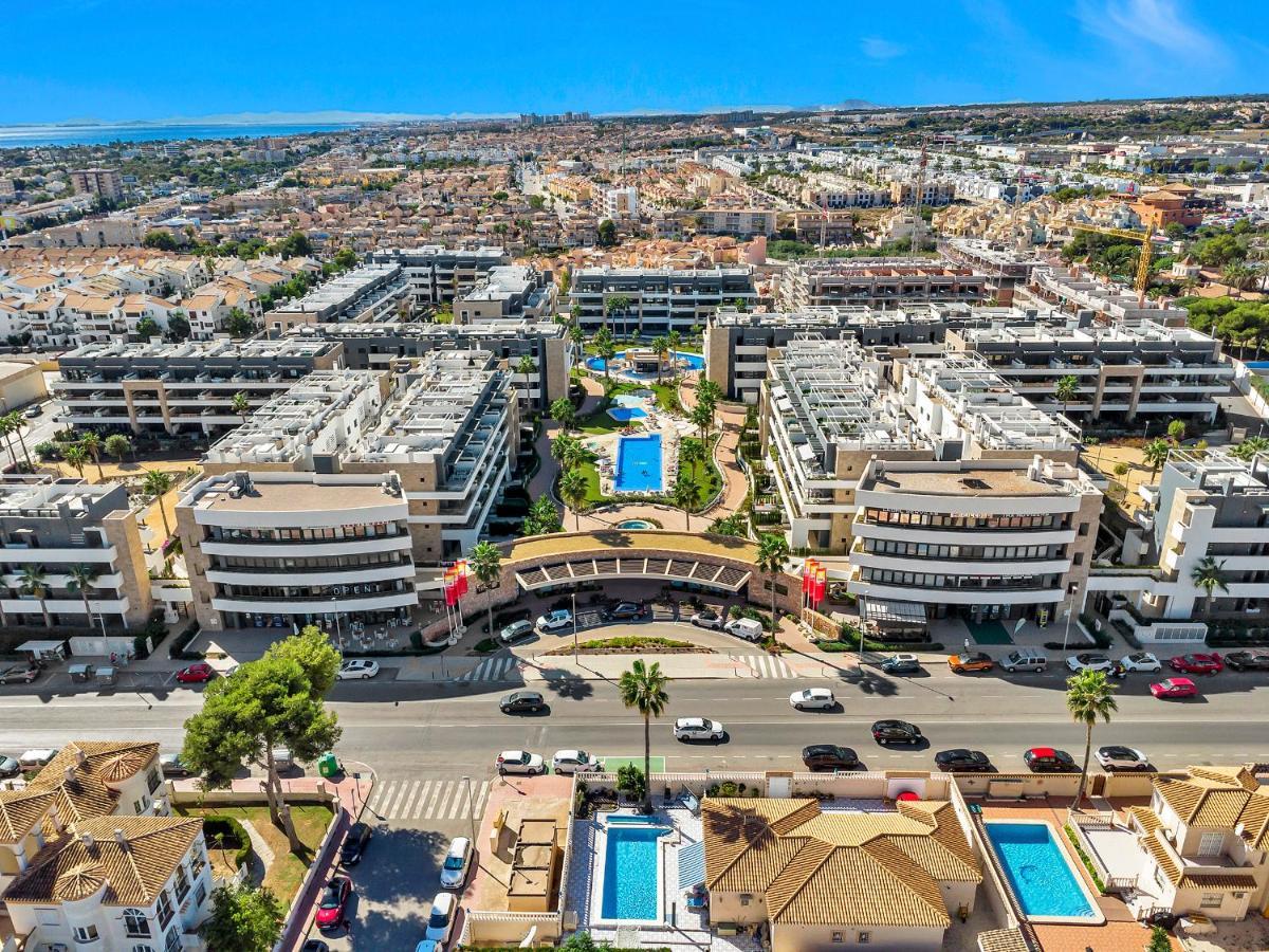 Lovely First Floor Apartment, Heating Pool ! Alicante Eksteriør billede