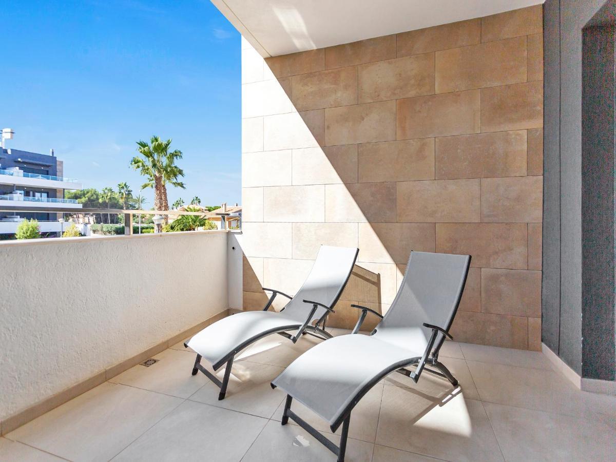 Lovely First Floor Apartment, Heating Pool ! Alicante Eksteriør billede